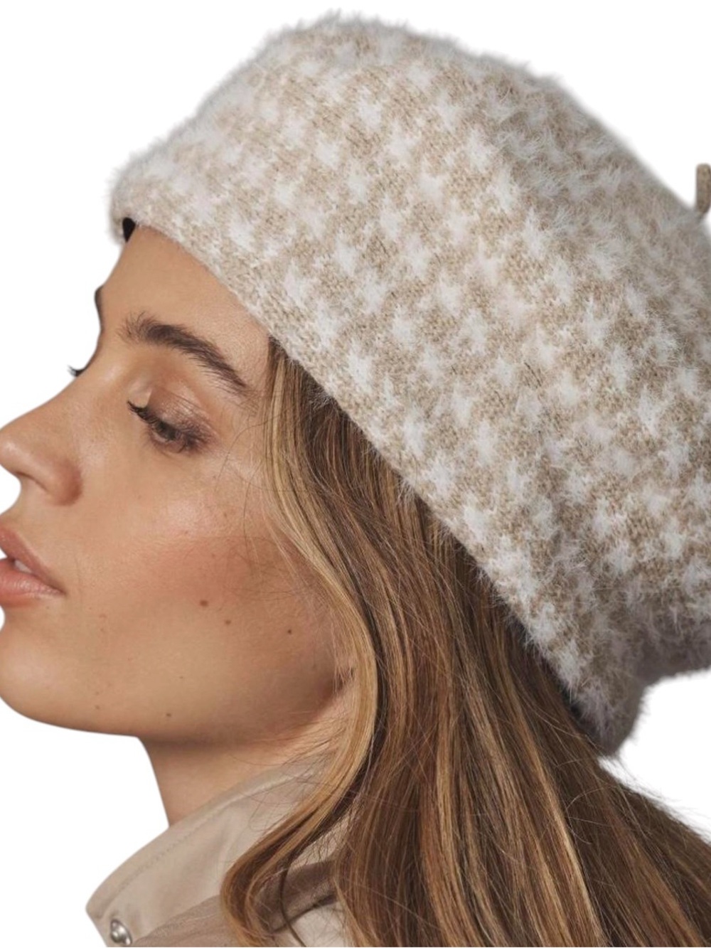 Anthropologie Cream and Beige Houndstooth Fuzzy Beret